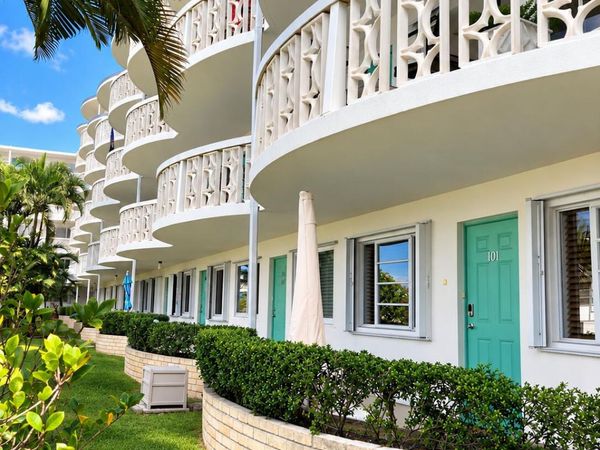 2381 SUNSET Avenue, Unit 101, Lake Worth Beach, FL 33461