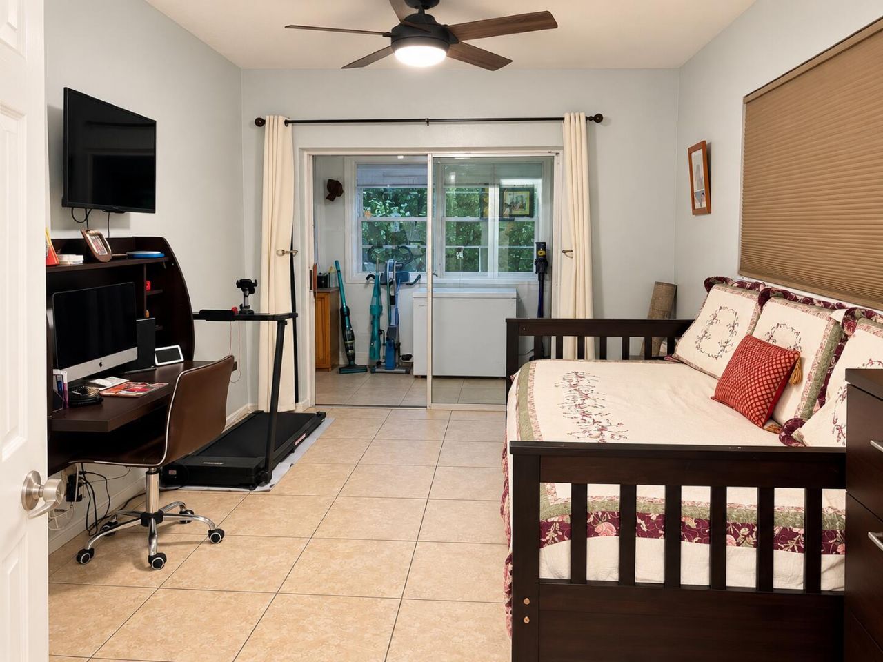 2381 Sunset Avenue, Unit 101, Lake Worth Beach, FL 33461 Photo