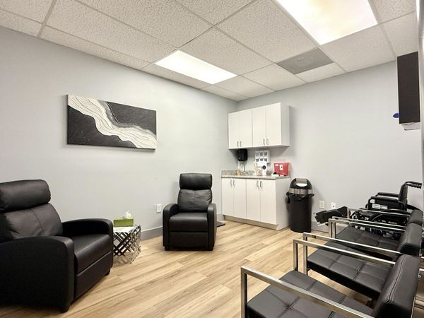 7050 NW 4TH Street, Unit 206, Plantation, FL 33317