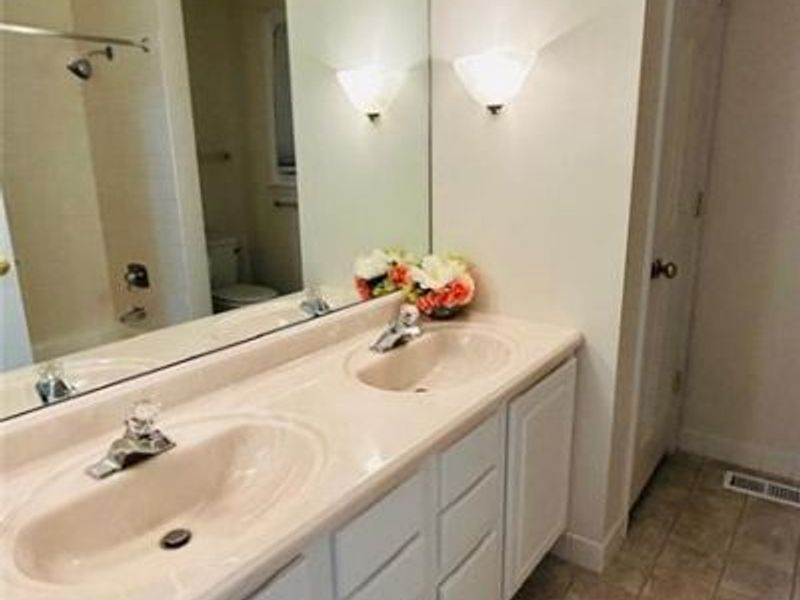5009 Ackerman Boulevard, Kettering, OH 45429 Photo 33
