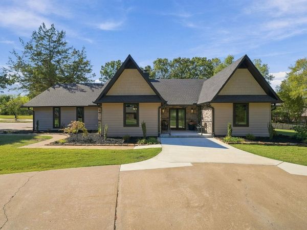 10 Hillcreek CR, Searcy, AR 72143
