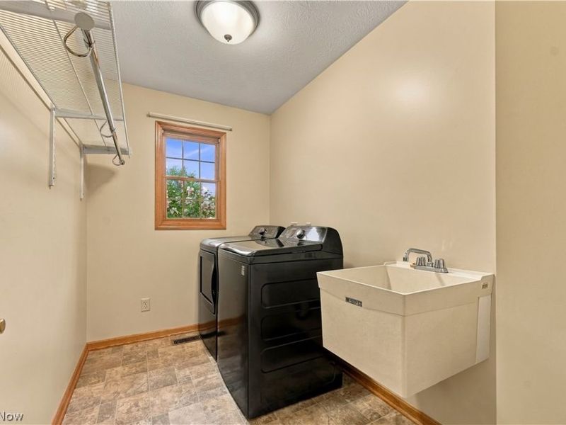 1126 Lanner Street NW, North Canton, OH 44720 Photo 25