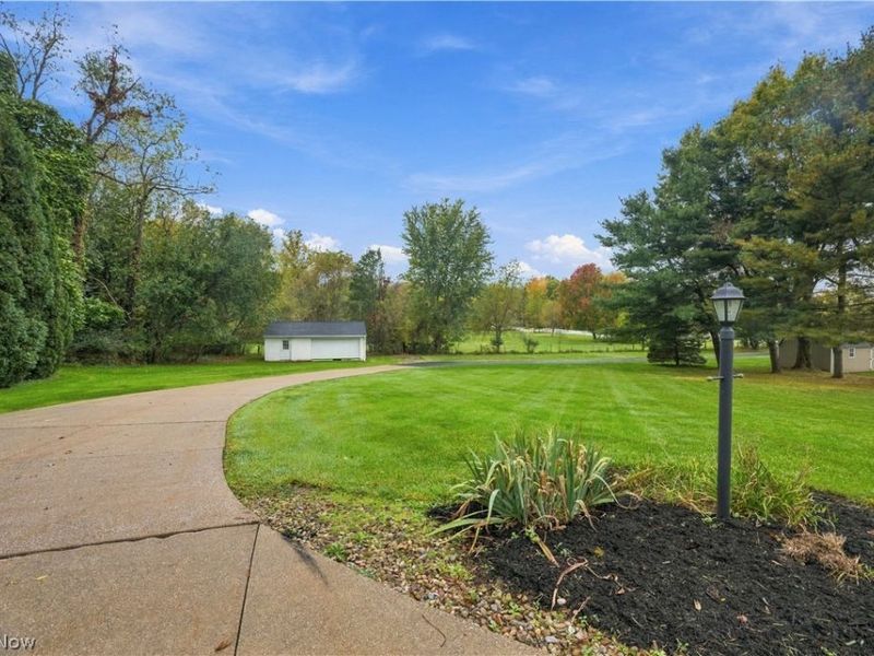 1126 Lanner Street NW, North Canton, OH 44720 Photo 8