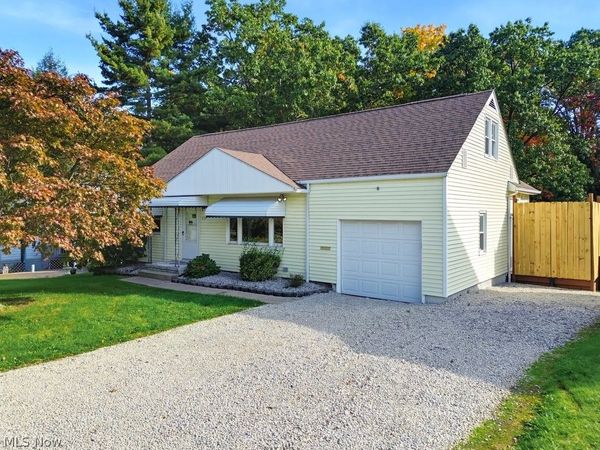 1718 Woodlawn Avenue NW, Canton, OH 44708