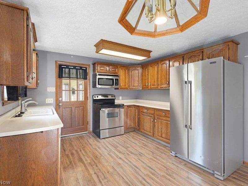 1718 Woodlawn Avenue NW, Canton, OH 44708 Photo 2