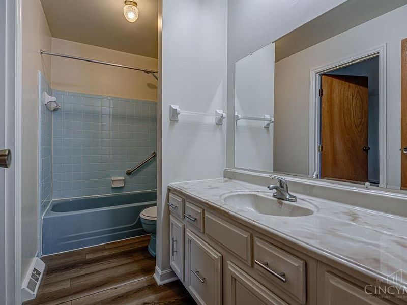 6172 Winding, Maineville, OH 45039 Photo 16