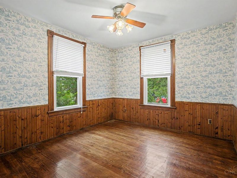 10402 Burlington Road, Springfield Township, OH 45231 Photo 12