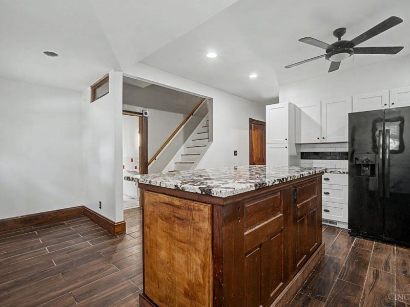 10402 Burlington Road, Springfield Township, OH 45231 Photo 17