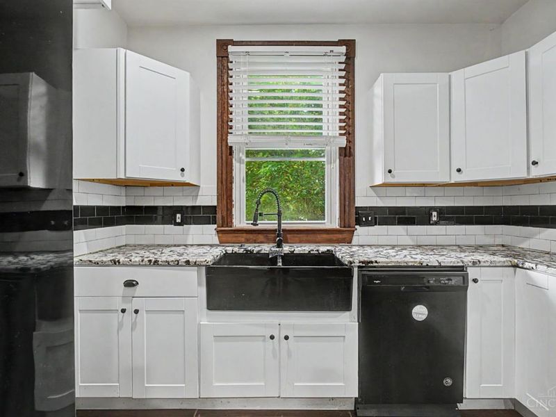 10402 Burlington Road, Springfield Township, OH 45231 Photo 19
