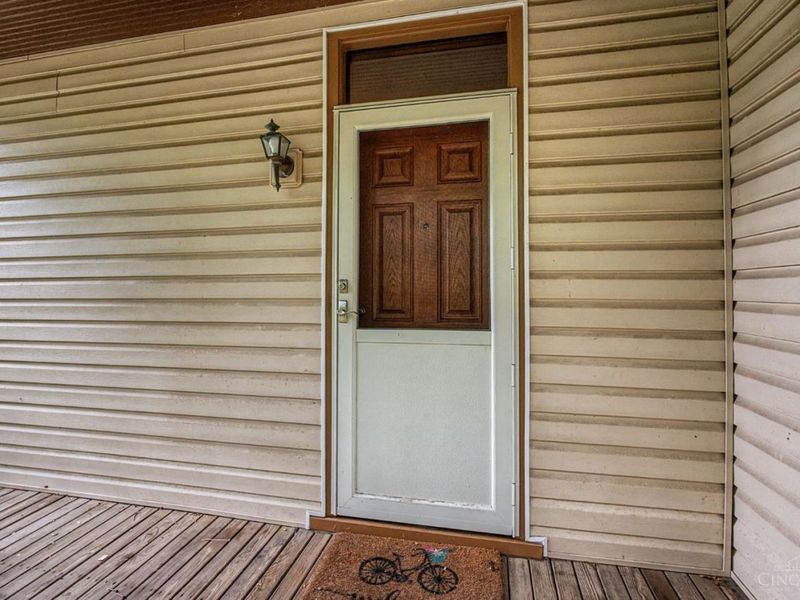 10402 Burlington Road, Springfield Township, OH 45231 Photo 6