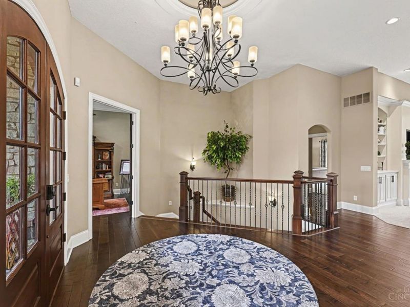 9356 Ridings Boulevard, Dayton, OH 45458 Photo 6