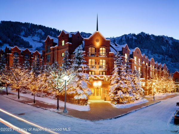 315 E Dean St, B51, Unit Wks 2,3,4,14,33,37,4, Aspen, CO 81611