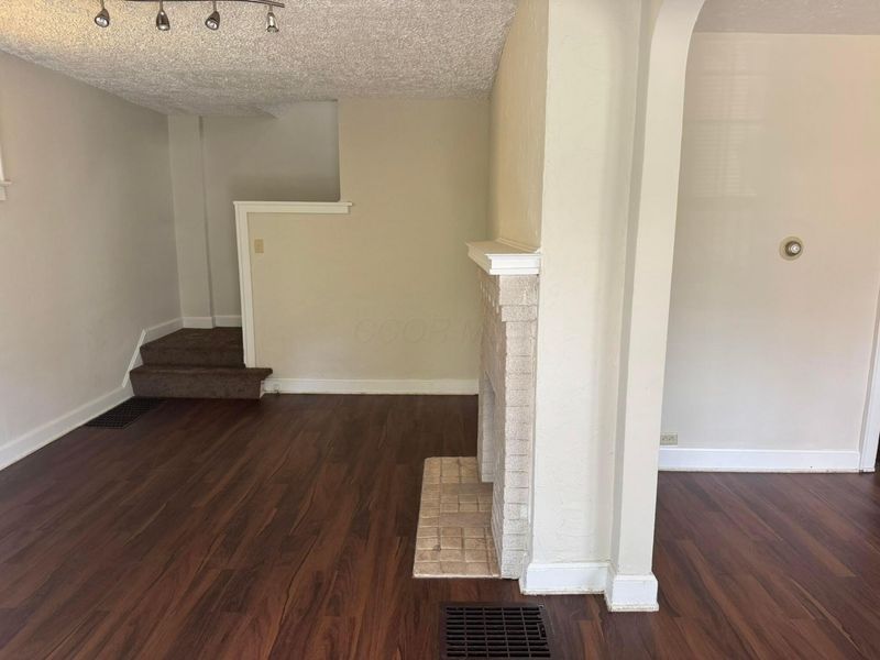 1480 E 24th Avenue , Columbus, OH 43211 Photo 4