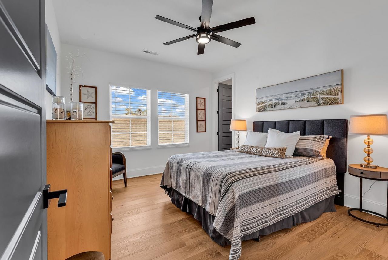 6722 Ocean Breeze Loop  Photo 29