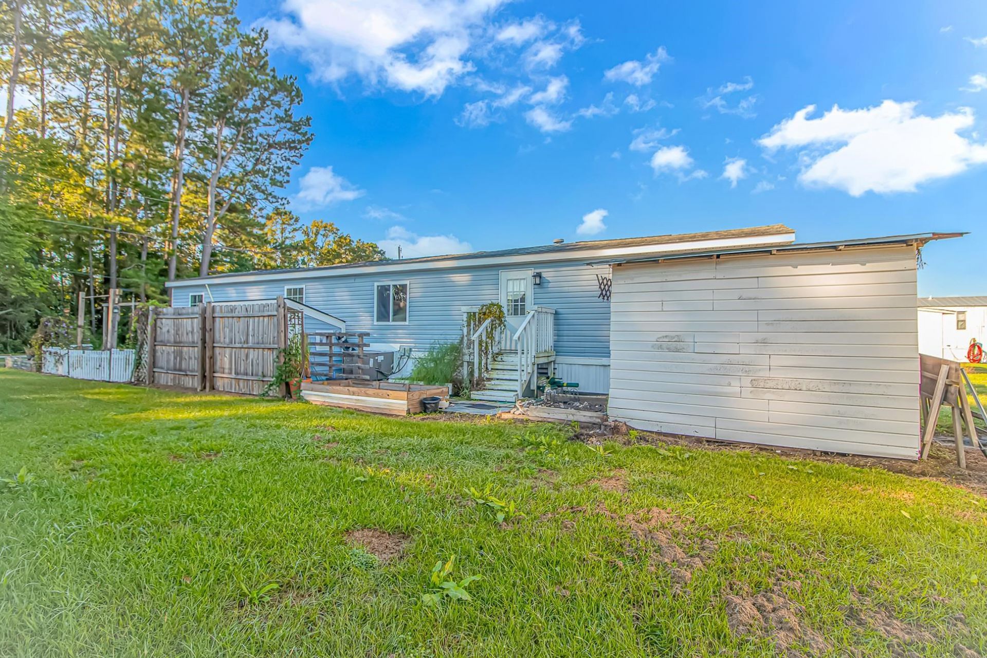 2444 Paris Ln.  Photo 28