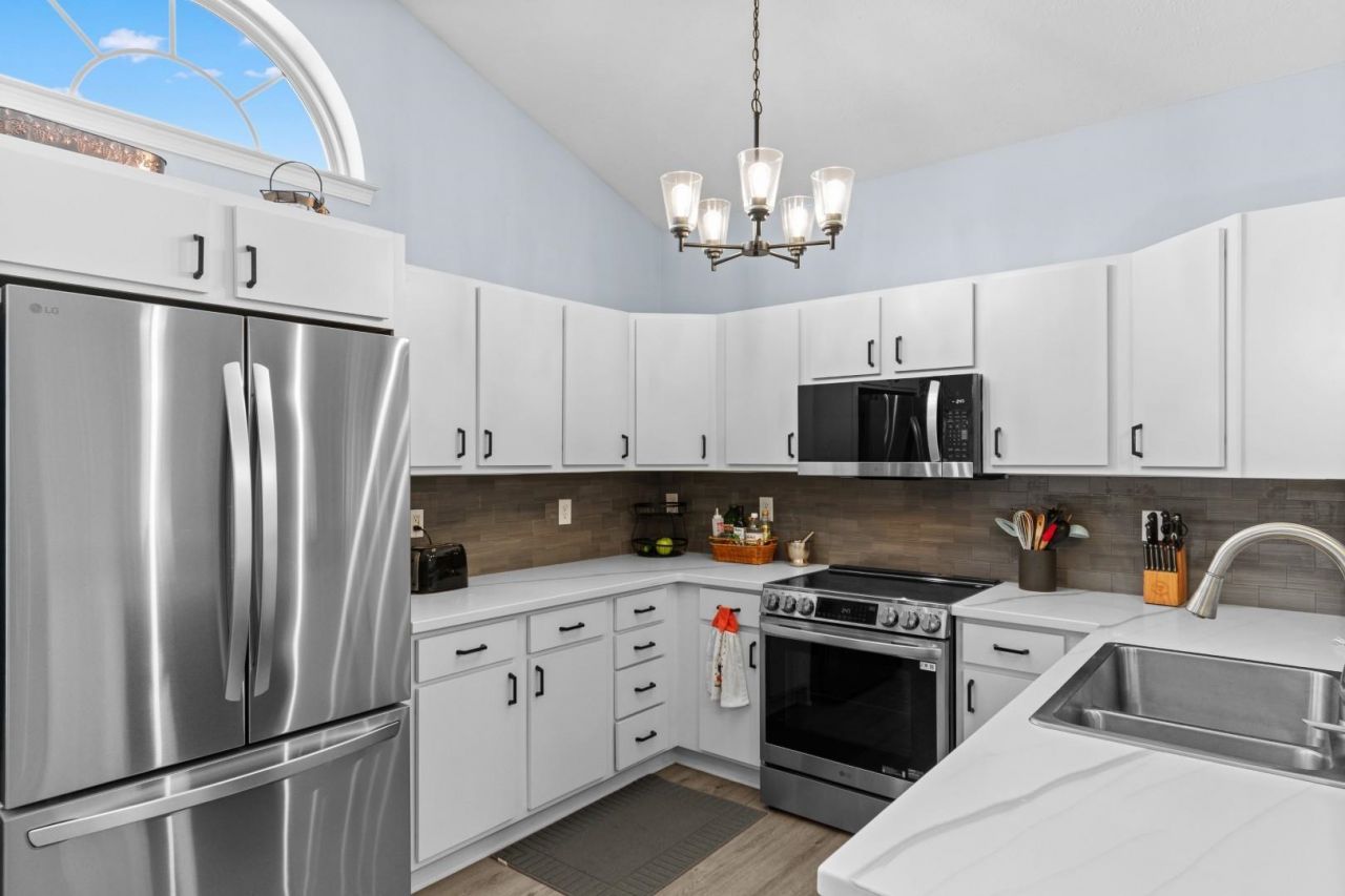 236 Ackerman Dr. Photo 4