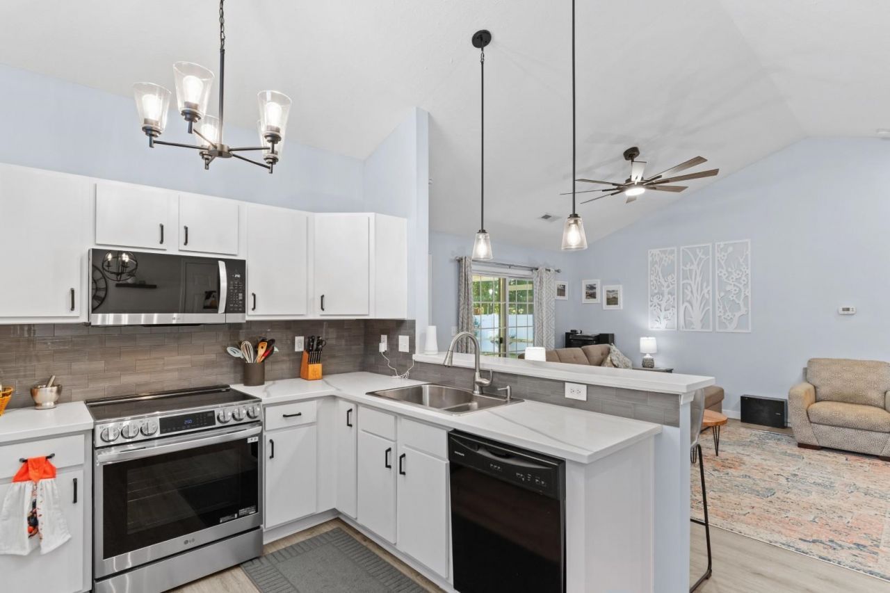236 Ackerman Dr. Photo 8