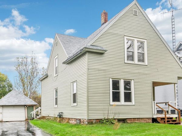 520 Clark Street, Reedsburg, WI 53959