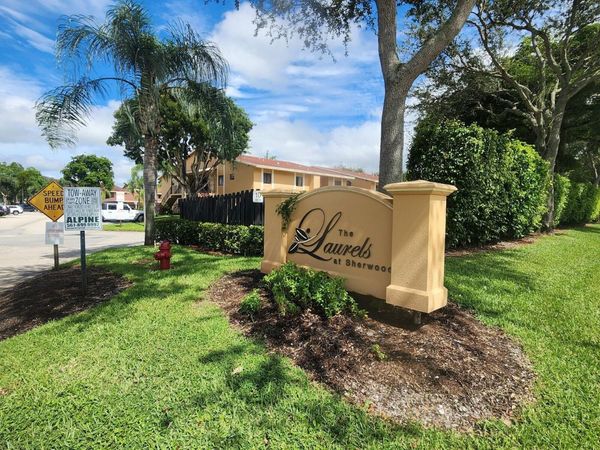 6013 10TH Avenue N, Unit 208, Greenacres, FL 33463