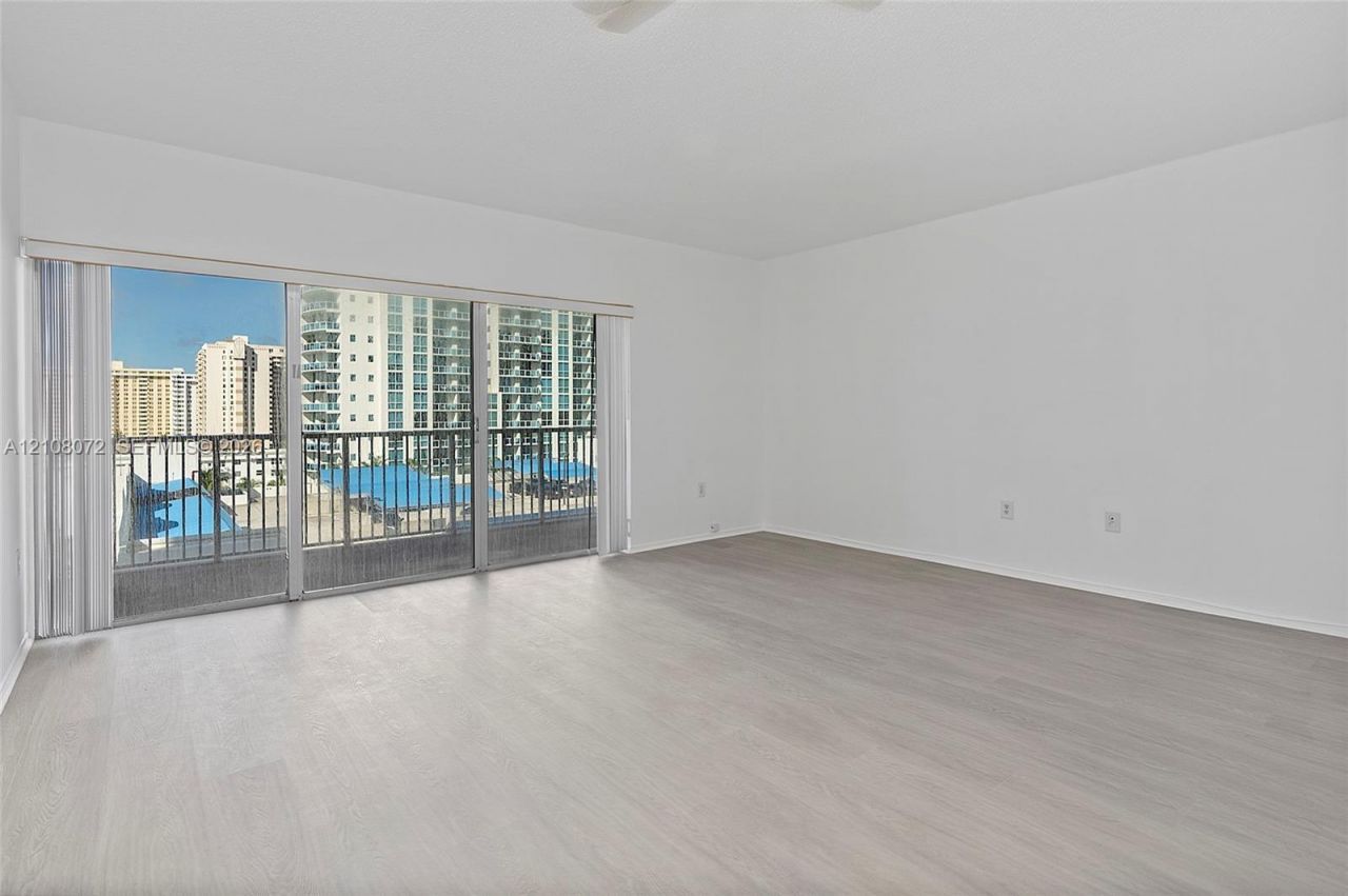 1965 S Ocean Dr, Unit 6H, Hallandale Beach, FL 33009 Photo