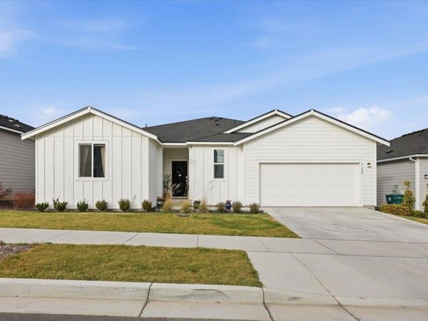 7152 S Boulder Ridge Dr, Spokane, WA 99224