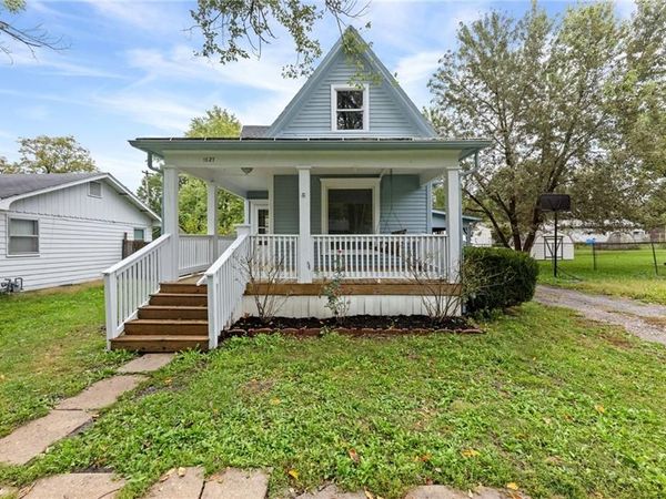 1027 N Mulberry Street, Ottawa, KS 66067