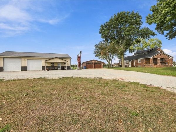 981 S 9th Street, Odessa, MO 64076