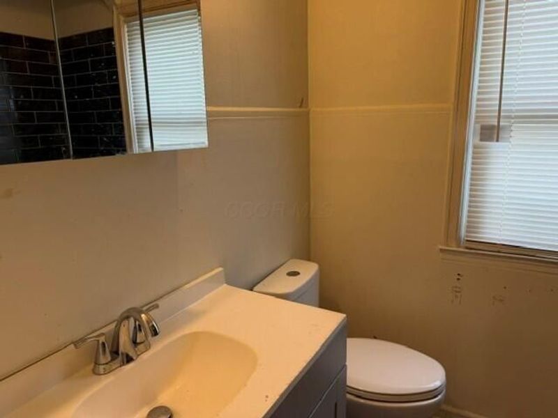 1352 E 20th Avenue , Columbus, OH 43211 Photo 10