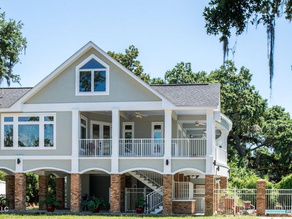 1085 Bayview Avenue, Biloxi, MS 39530