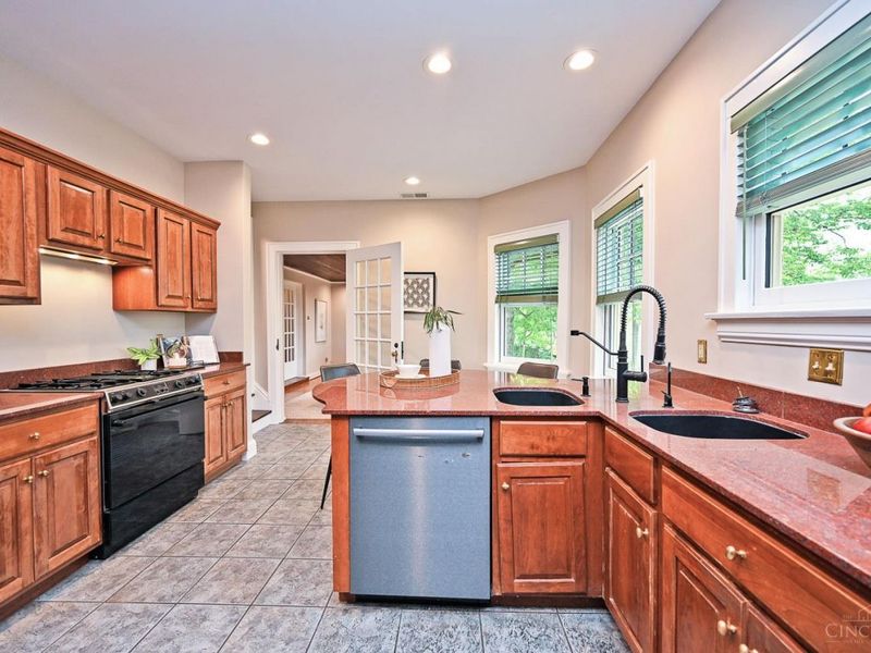 3643 Davenant Avenue, Cincinnati, OH 45213 Photo 18