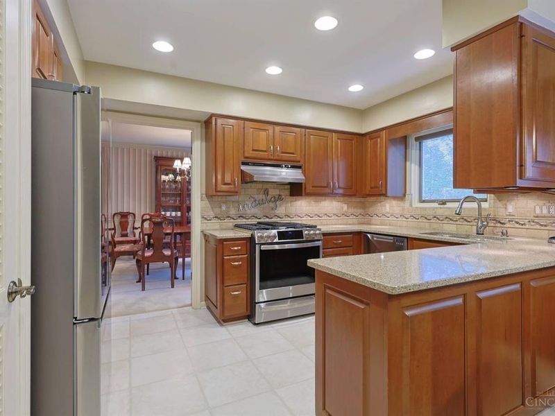 6431 Pepperell Lane, Sycamore Township, OH 45236 Photo 13