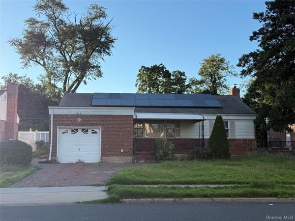798 Bauer Street , Elmont, NY 11003