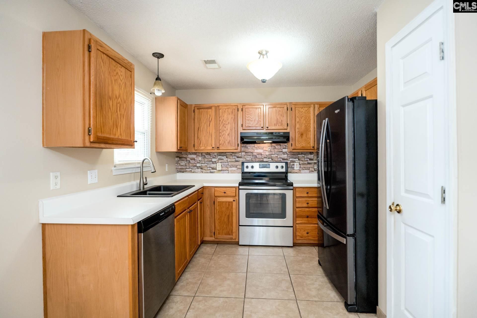 104 Longshadow Drive  Photo 12