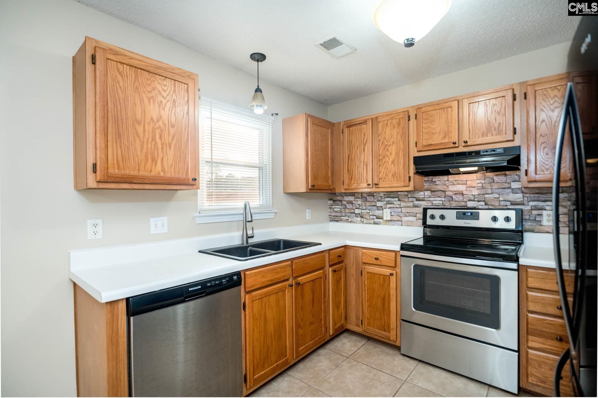 104 Longshadow Drive  Photo 13