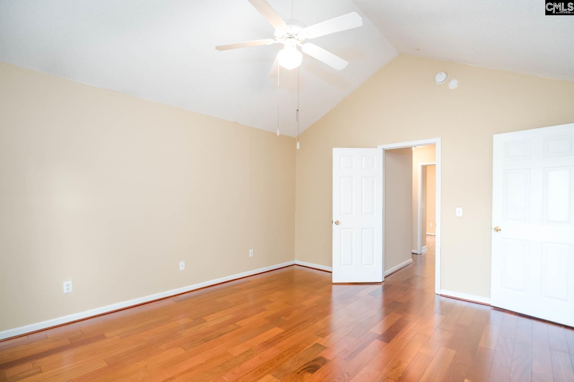 104 Longshadow Drive  Photo 18