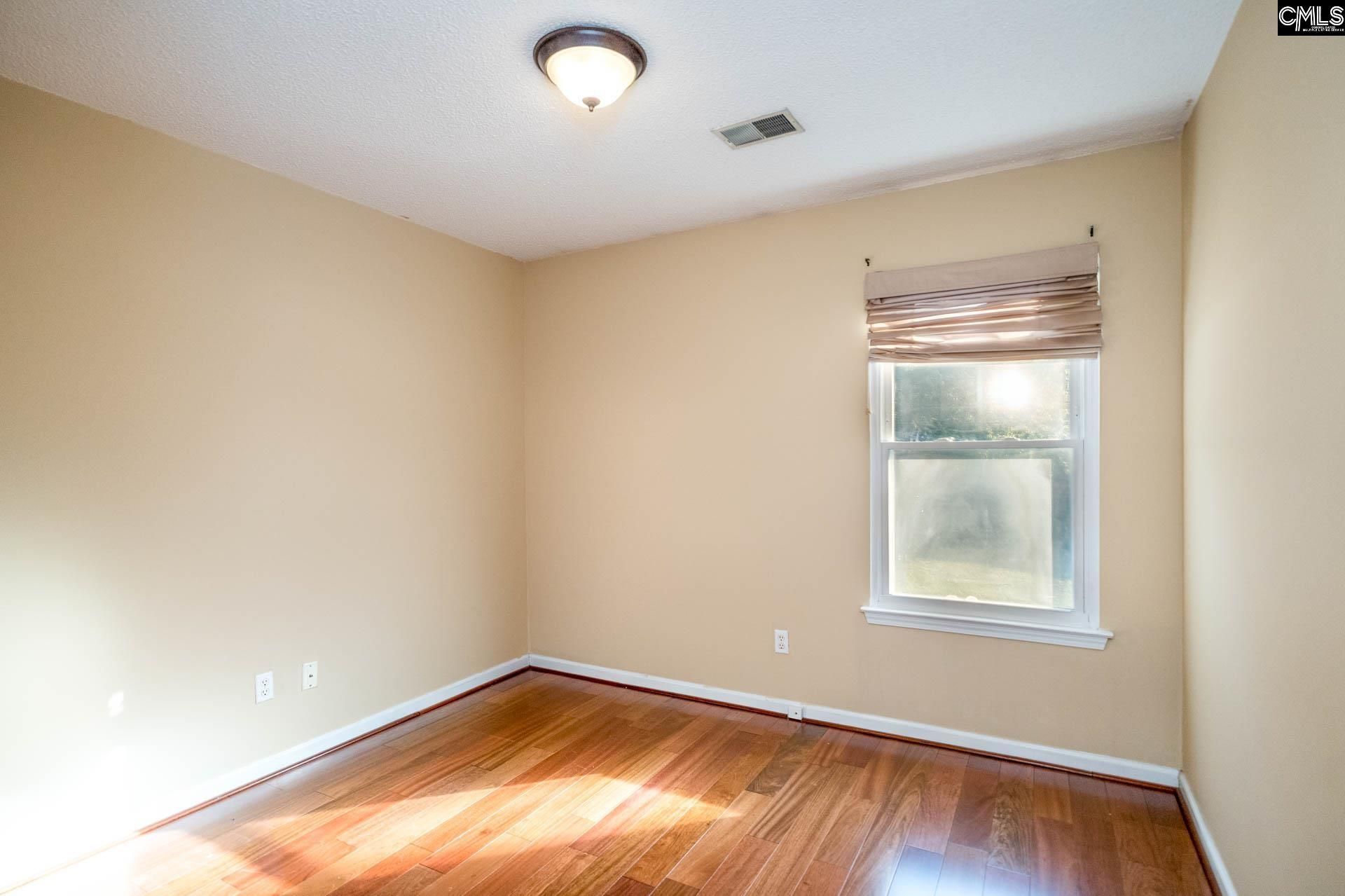 104 Longshadow Drive  Photo 22