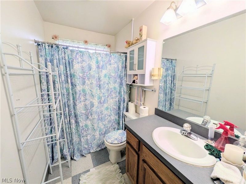 3093 Otokar Avenue, Cleveland, OH 44127 Photo 31