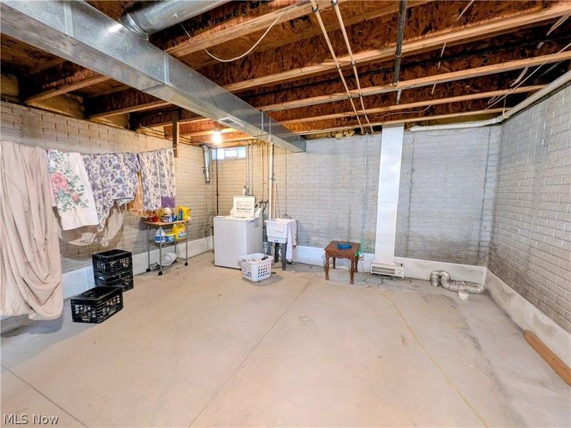 3093 Otokar Avenue, Cleveland, OH 44127 Photo 39