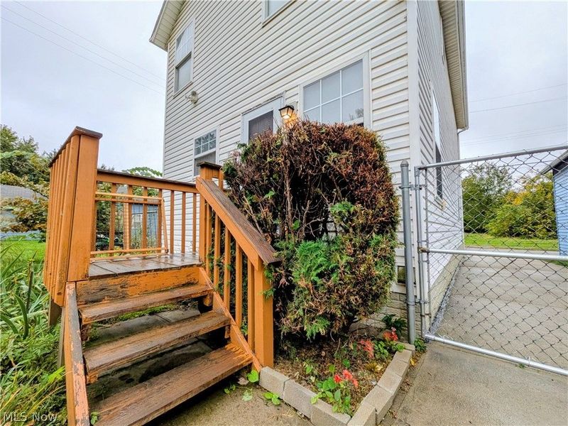 3093 Otokar Avenue, Cleveland, OH 44127 Photo 7