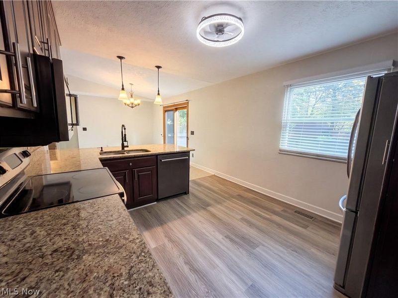 7300 Port Royal Court, Mentor, OH 44060 Photo 8