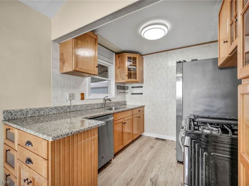 14810 Holland Road, Brook Park, OH 44142 Photo 11