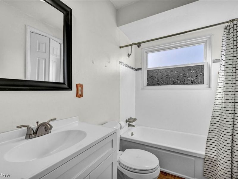 14810 Holland Road, Brook Park, OH 44142 Photo 24