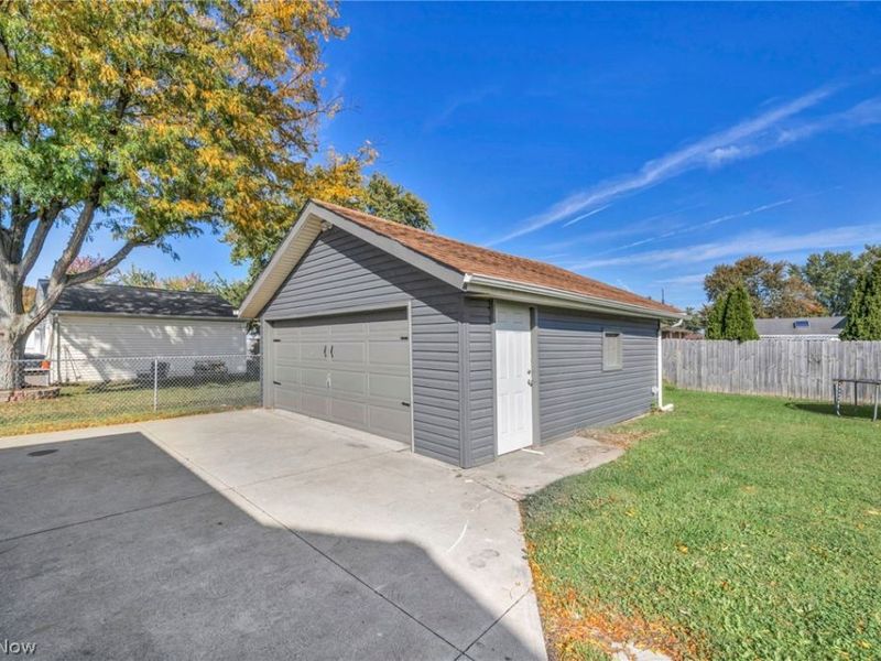 14810 Holland Road, Brook Park, OH 44142 Photo 32