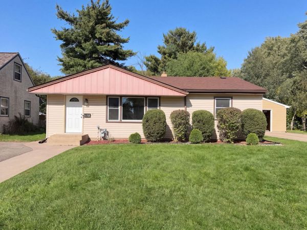 2517 Nokomis Avenue , Saint Paul, MN 55119