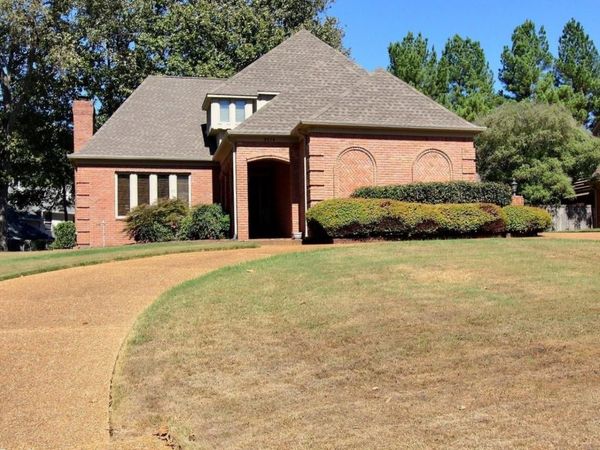 9014 BRIDGETOWNE CV, Germantown, TN 38139