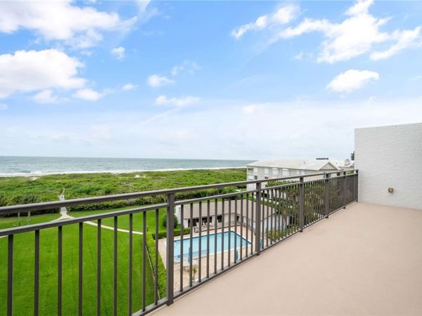 1480 Ocean Drive, Unit 5C, Vero Beach, FL 32963