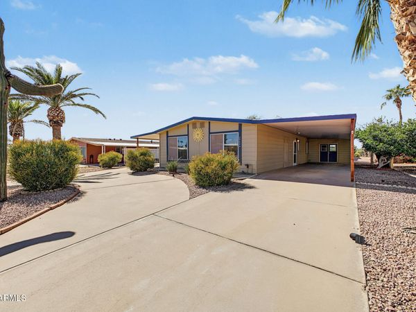 25424 S MONTANA Avenue, Sun Lakes, AZ 85248