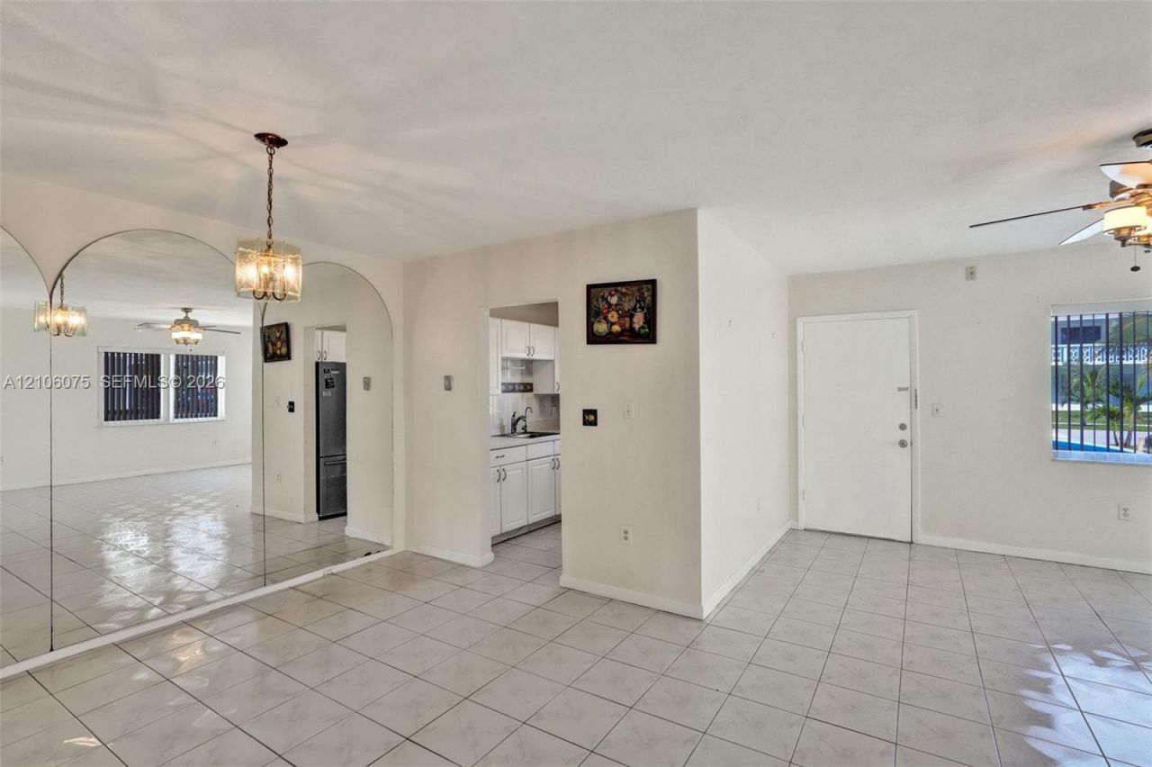 52 NE 204th St, Unit 8, Miami Gardens, FL 33179 Photo