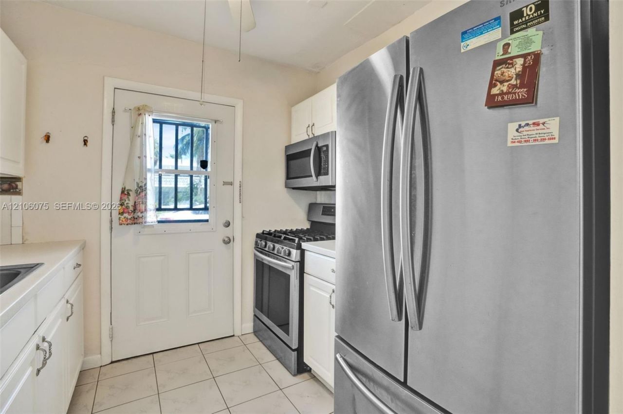 52 NE 204th St, Unit 8, Miami Gardens, FL 33179 Photo