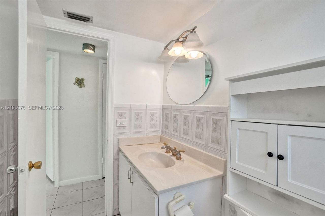 52 NE 204th St, Unit 8, Miami Gardens, FL 33179 Photo